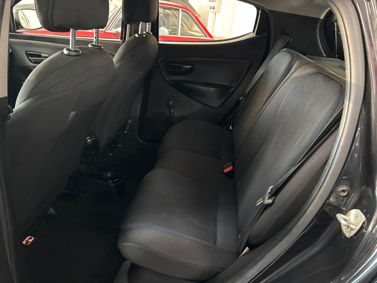 Lancia Ypsilon 1.0 FireFly 5 porte S&S Hybrid Ecochic Gold