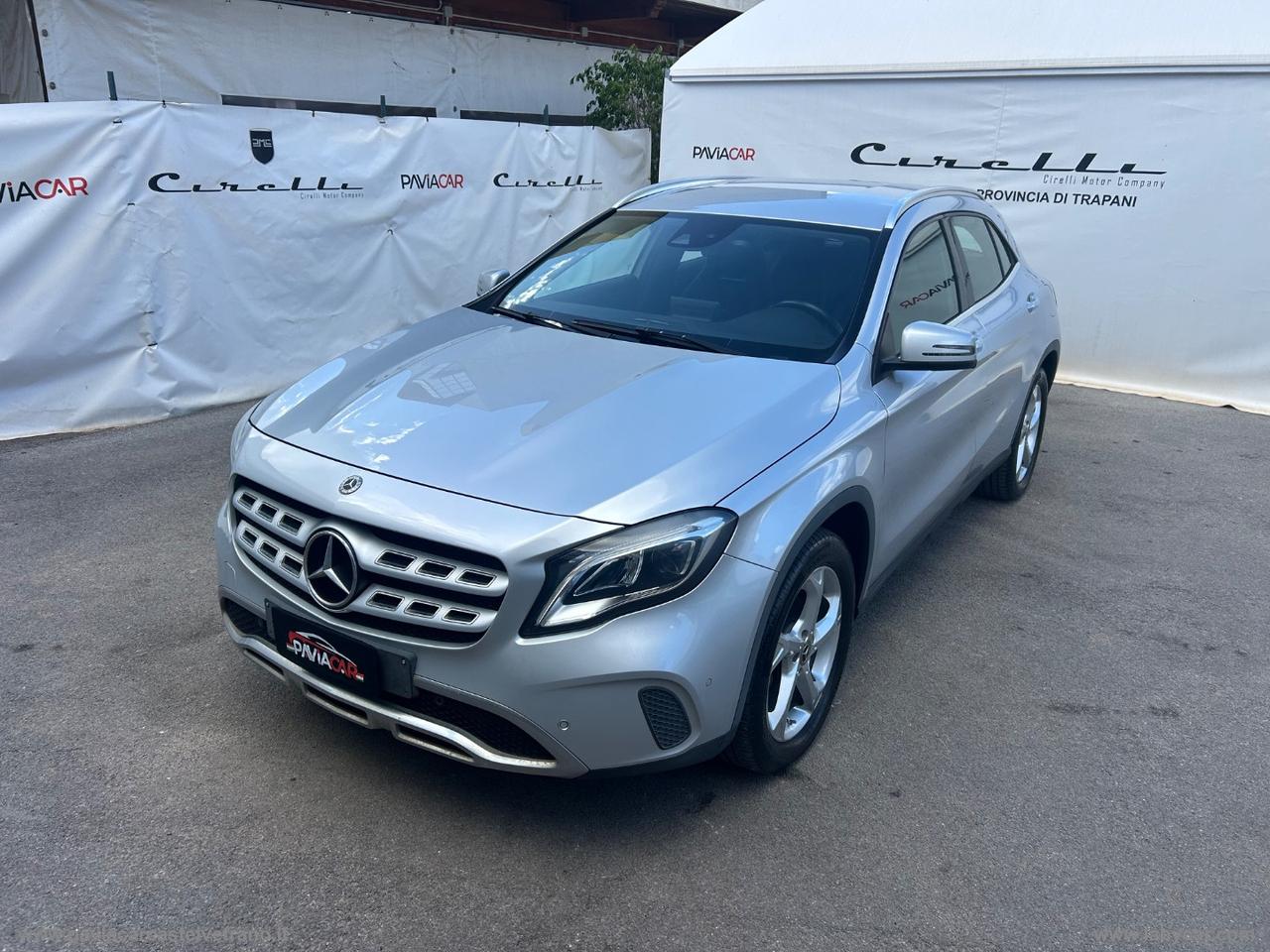 MERCEDES-BENZ GLA 220 d Automatic 4Matic Premium