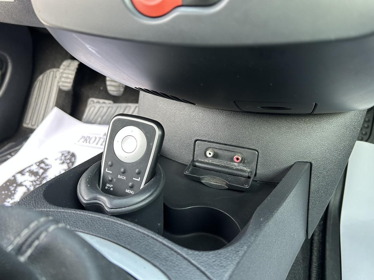 RENAULT CLIO 1.2 75CV GPL UNICO PROP. NEOPATENTATI