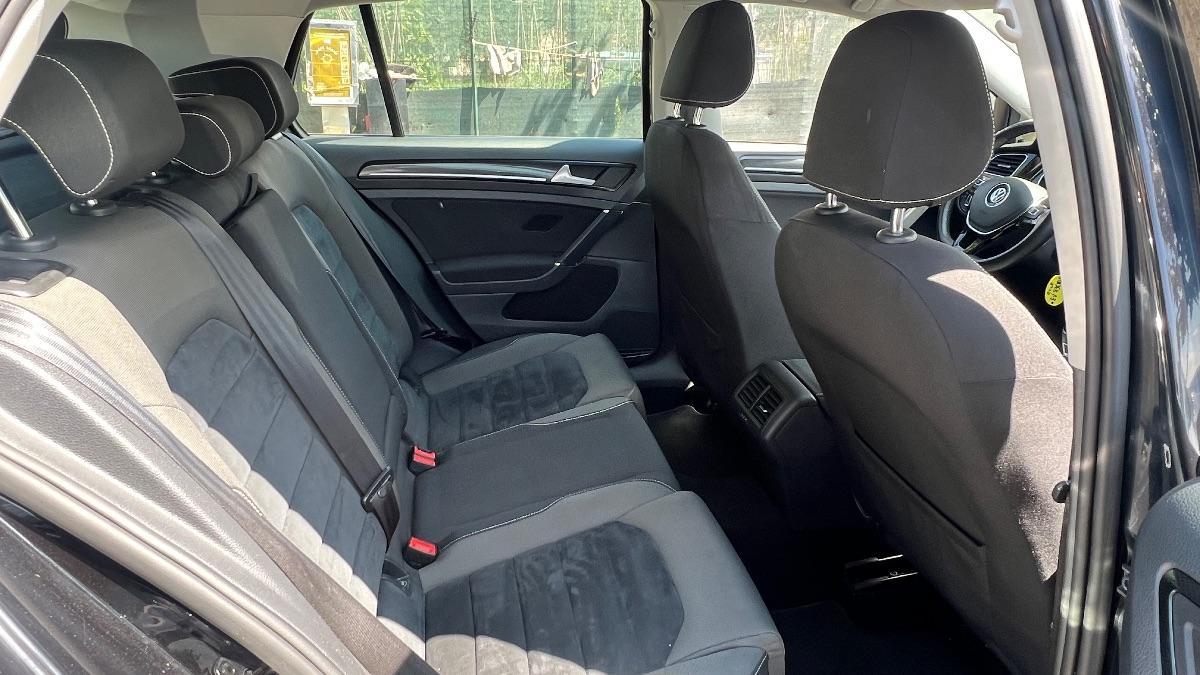 VOLKSWAGEN - Golf 1.6 tdi Trendline 5p