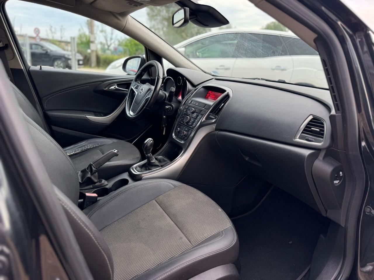 Opel Astra 1.4 Turbo 140CV GPL Gancio Traino