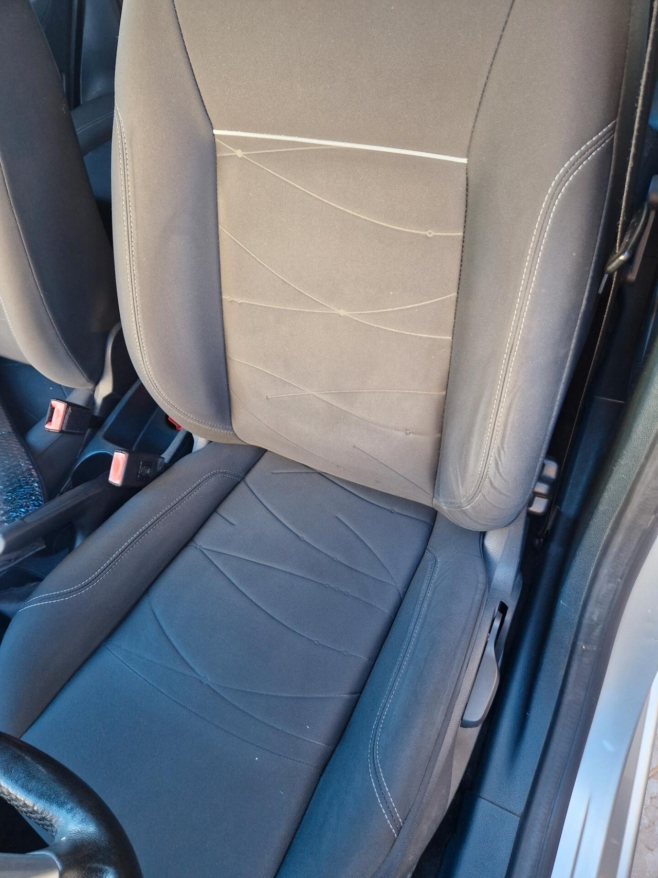 Ford Fiesta 1.4 5 porte Bz.- GPL Titanium