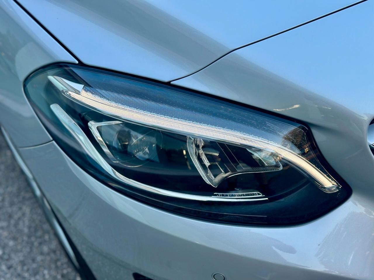 Mercedes-benz B 180 B 180 d Premium