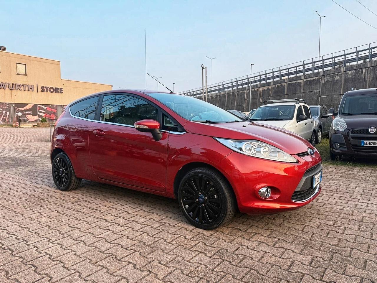 Ford Fiesta 1.2 82CV 3 porte OK NEOPATENTATI