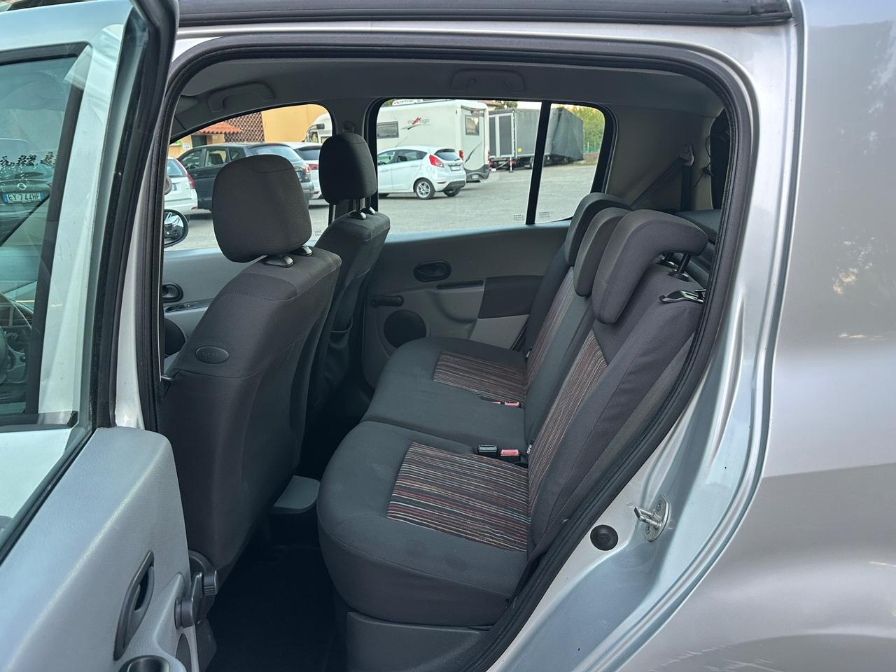 Renault Modus Grand 1.2 16V Dynamique