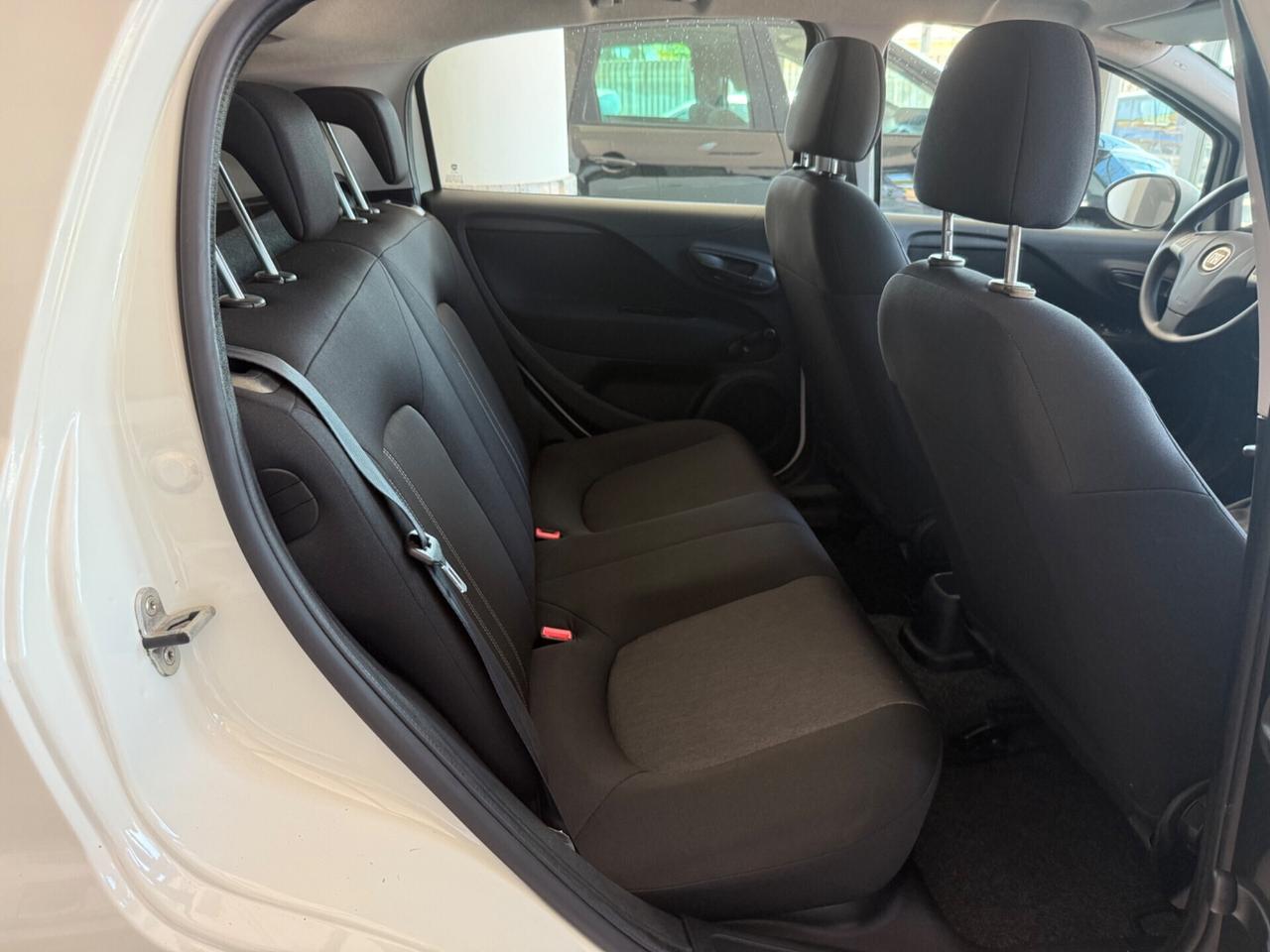Fiat Punto 1.3 MJT II 75 CV 5 porte Street N1 AUTICARRO