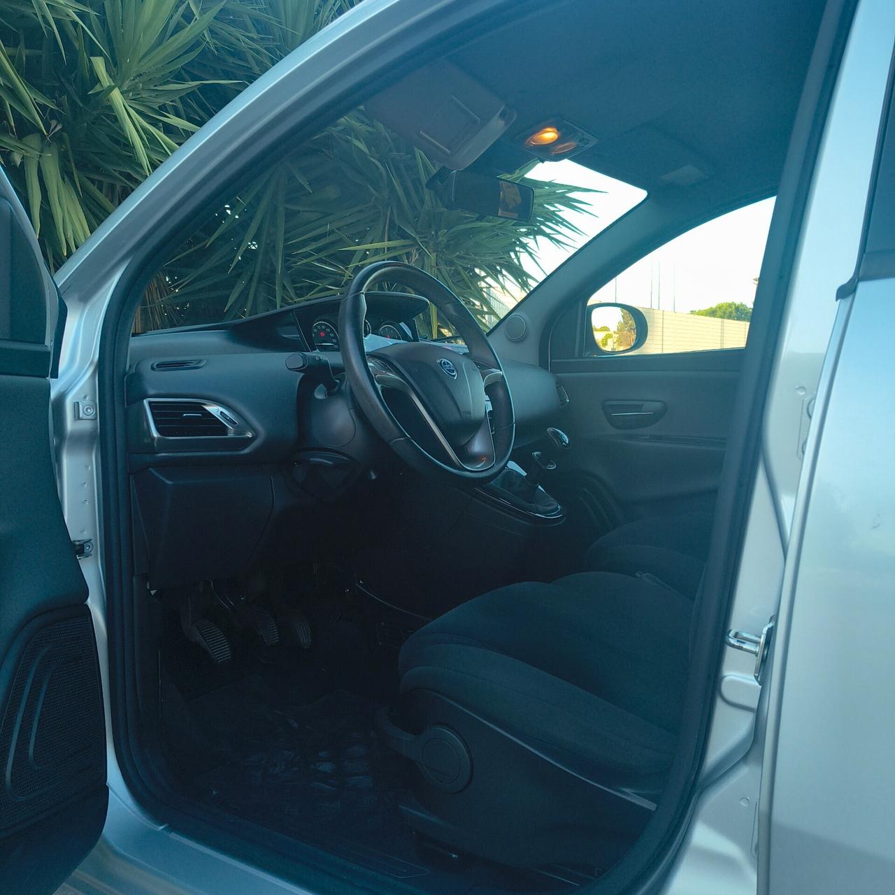 Lancia Ypsilon 1.2 8v 69 Cv Gold - UNIPROPRIETARIO -