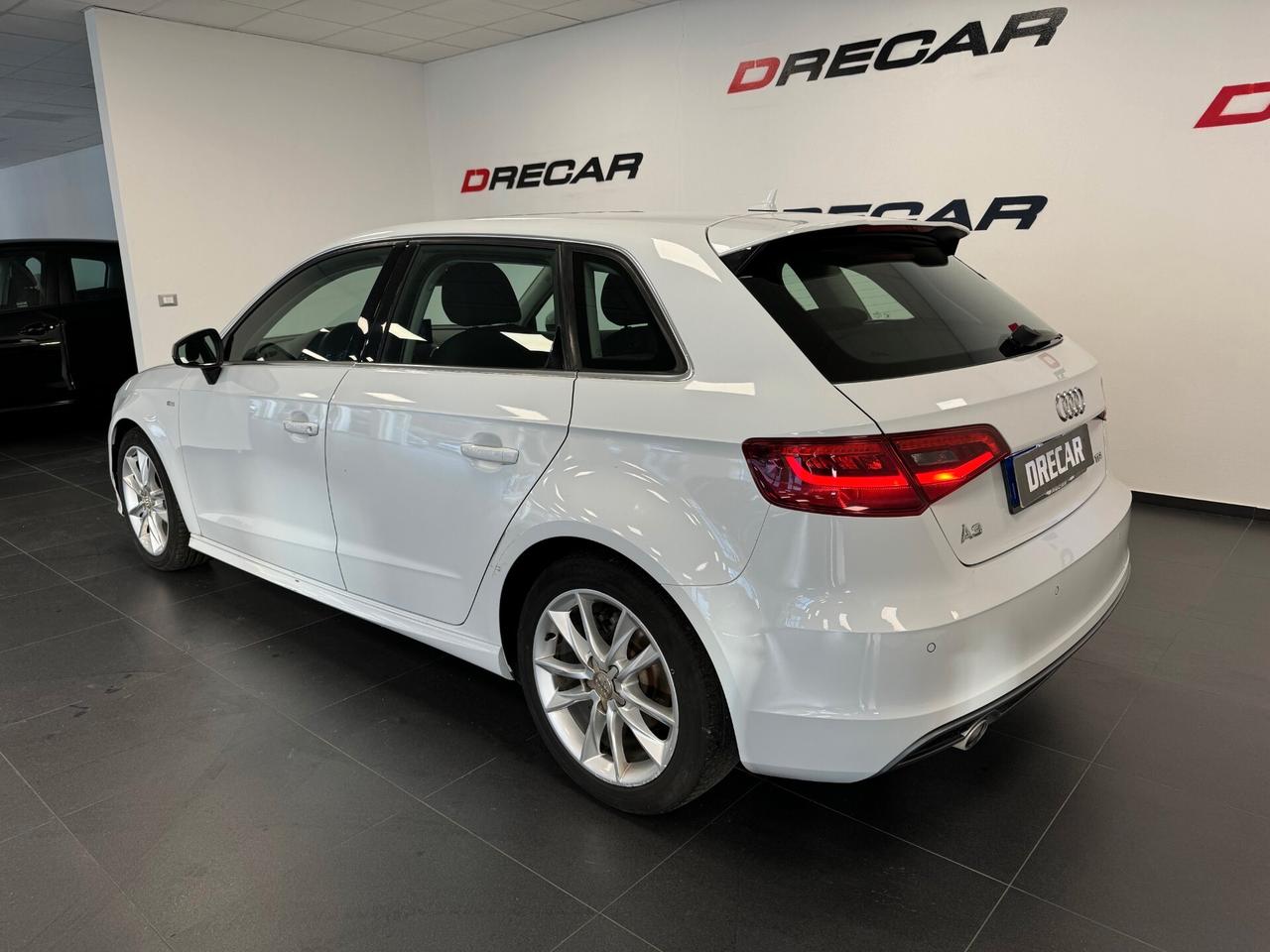 Audi A3 SPB 1.6 TDI clean diesel S Line XENON NAVI