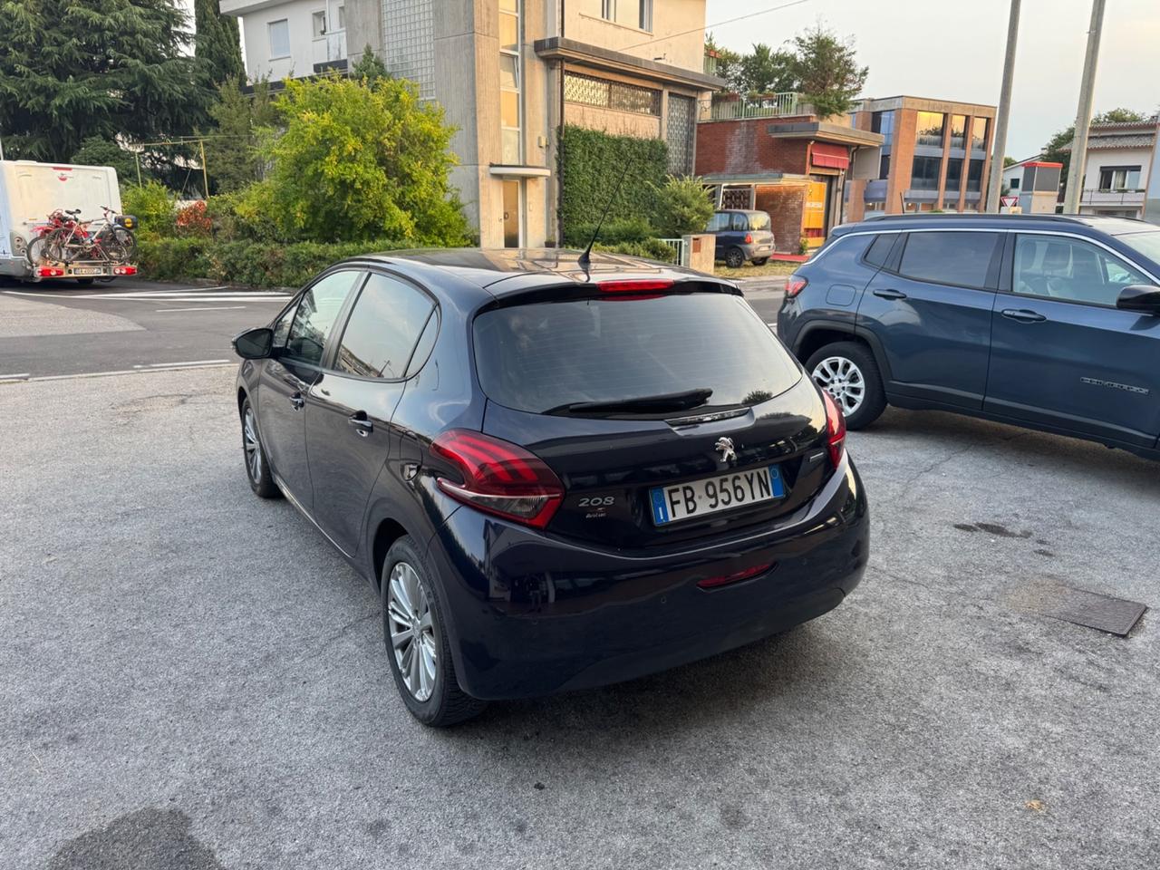 Peugeot 208 BlueHDi 75 5 porte Mix