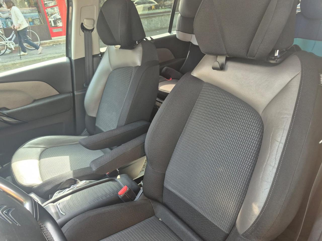 Citroen Grand C4 Picasso 150 EAT6 Shine 7 POSTI