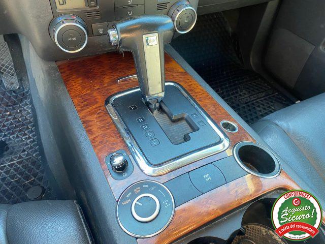 VOLKSWAGEN Touareg 2.5 R5 TDI DPF tiptronic