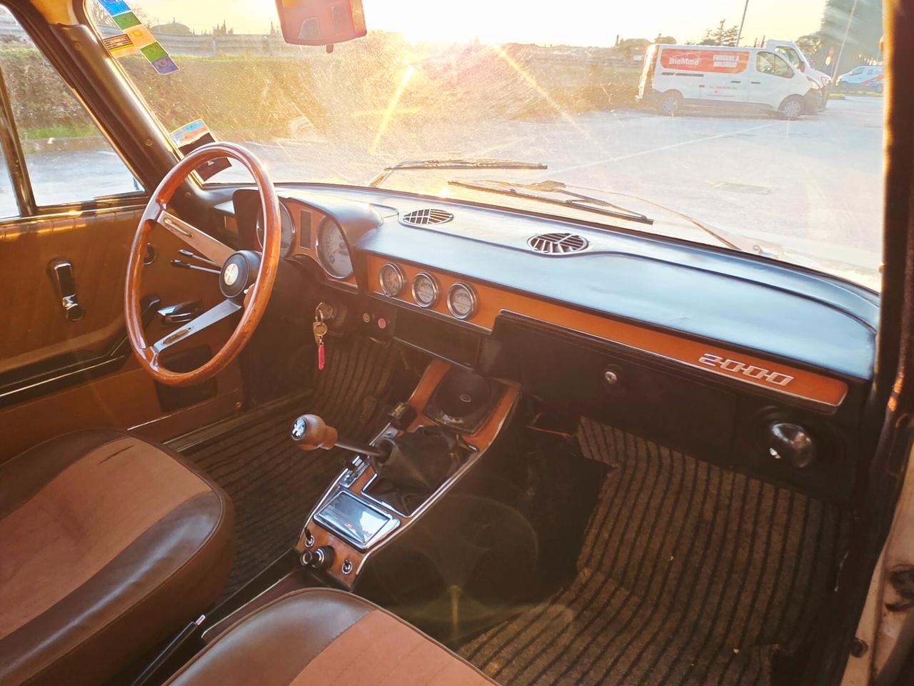 Alfa Romeo 2000 berlina