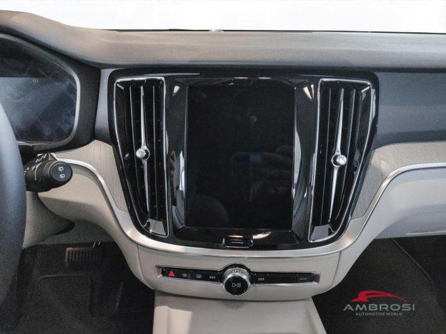 VOLVO V60 B4 Mild hybrid Benzina Plus Dark