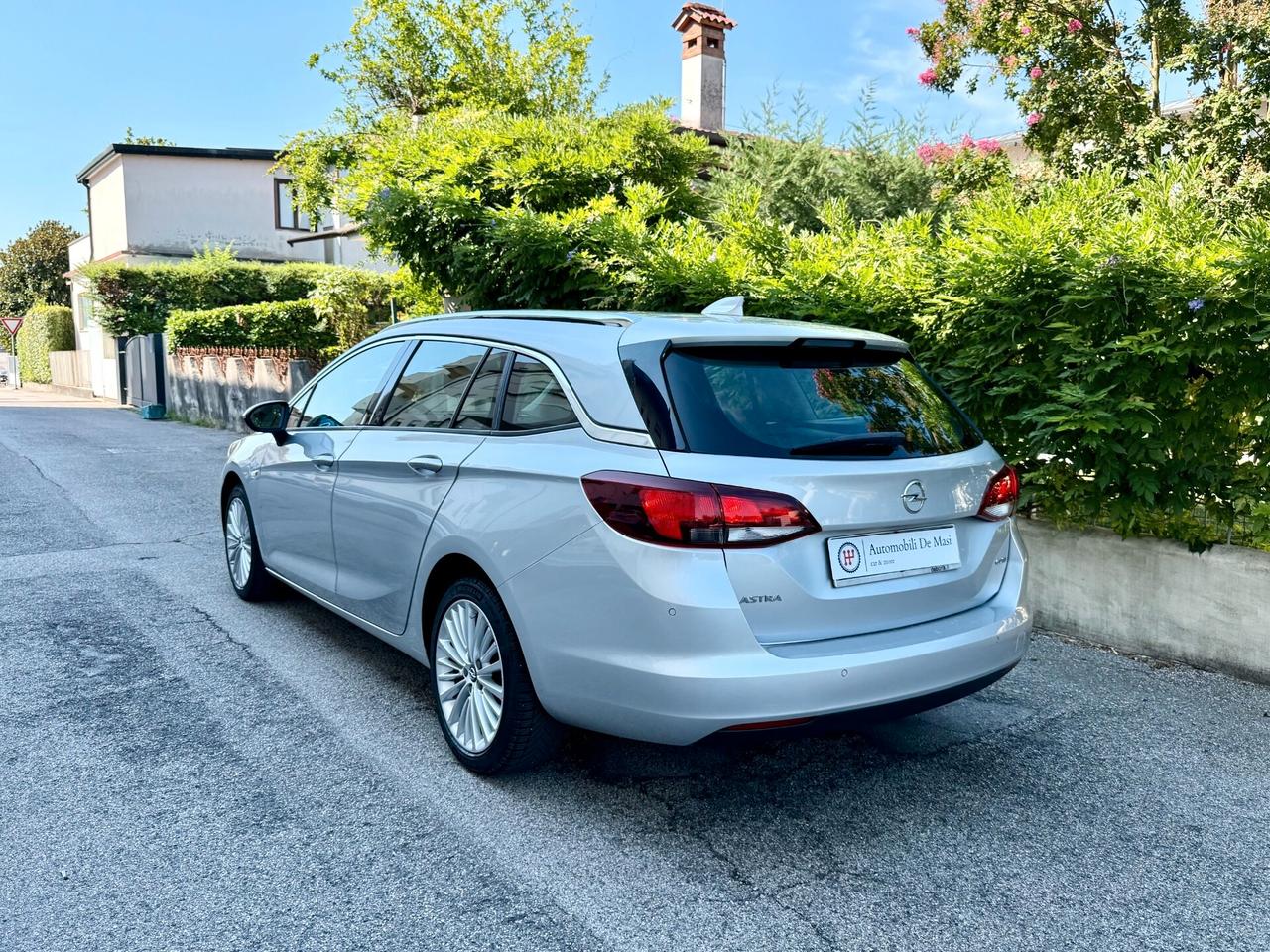 Opel Astra Sports Tourer 1.6 cdti Innovation 136cv auto IVA ESPOSTA