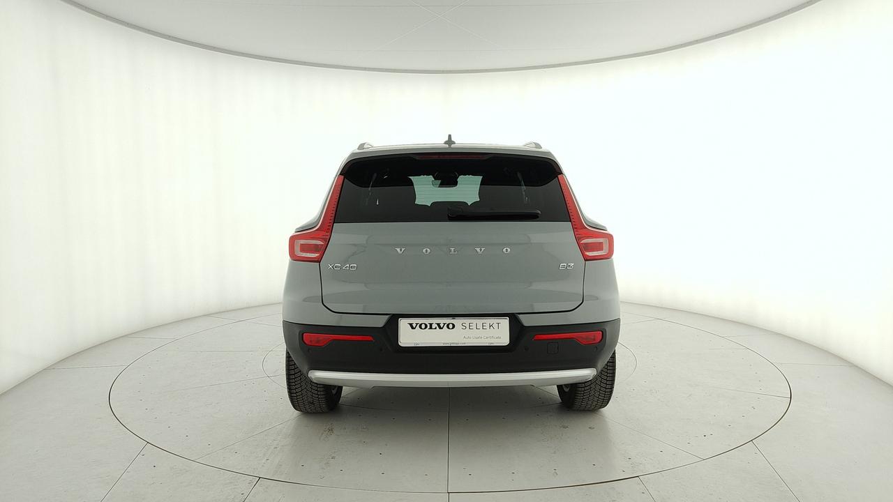 VOLVO XC40 2.0 b3 Core auto