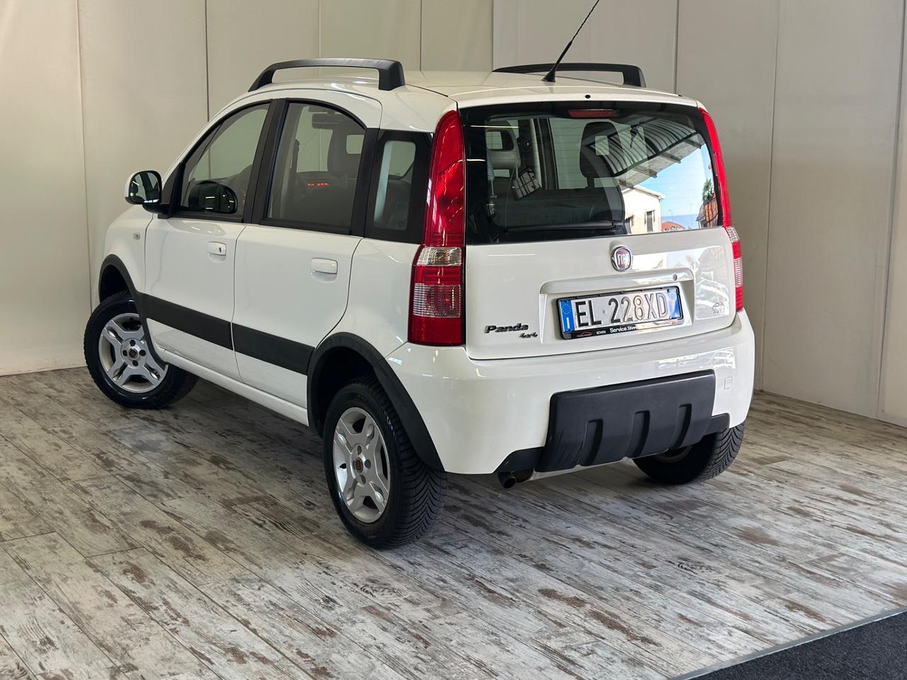 Fiat Panda 1.3 MJT 16V DPF 4x4 Climbing