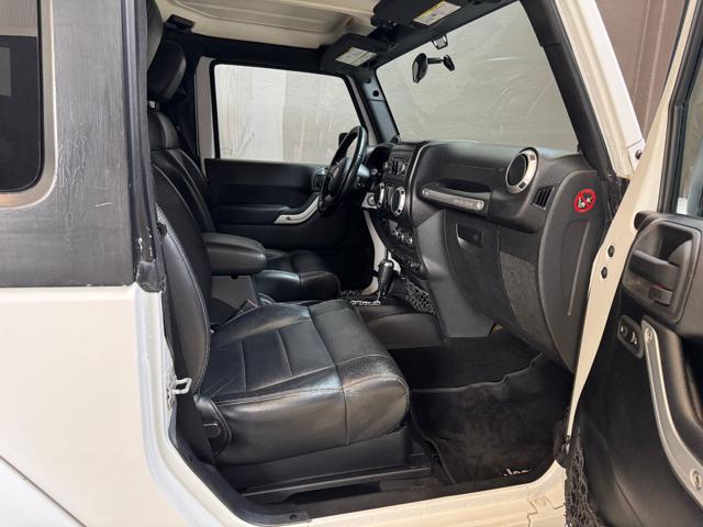JEEP Wrangler 2.8 CRD DPF Sahara Auto
