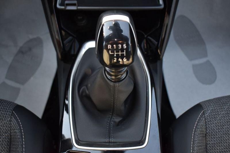 Peugeot 2008 2008 PureTech 100 S&S Allure