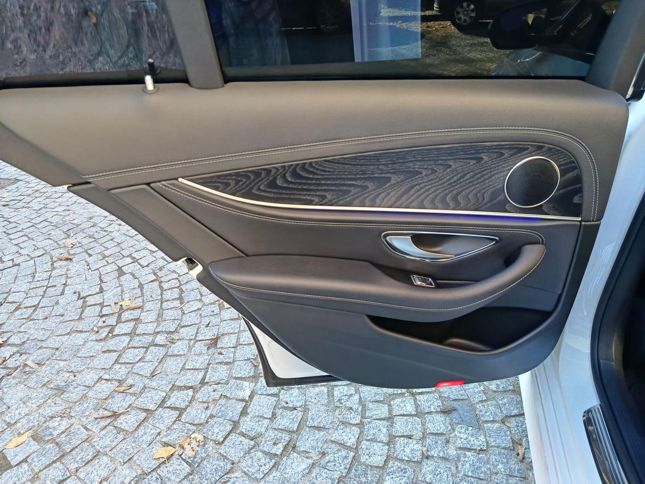 Mercedes-Benz E 220 Premium Plus E 220 D #8033