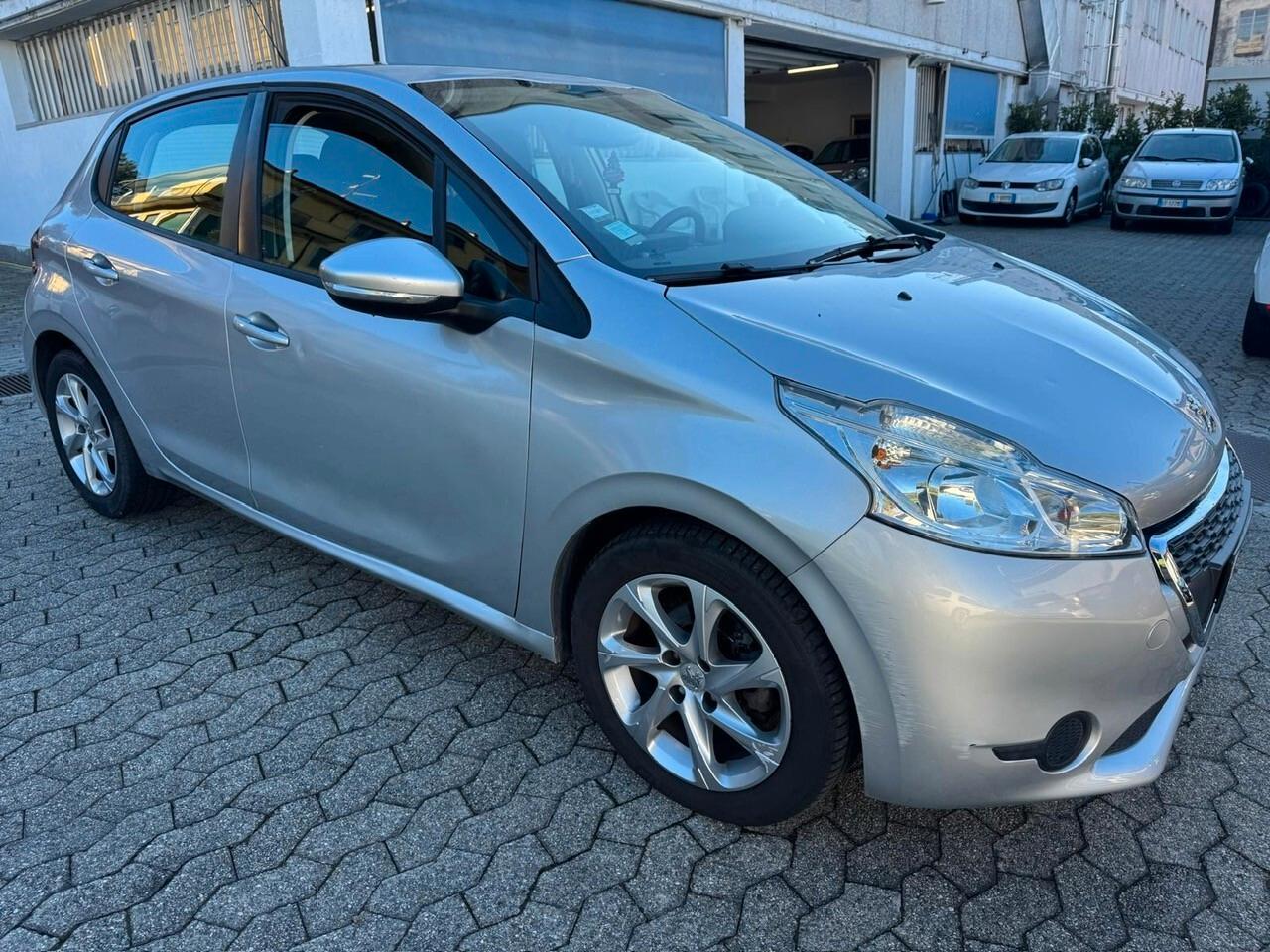 Peugeot 208 1.2 VTi 82 CV 5 porte Active*EURO5*NEOPATENTATI