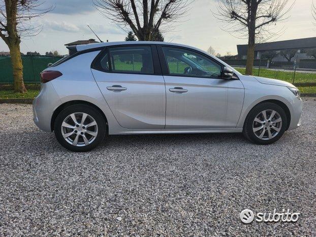 Opel corsa 1.2 benzina