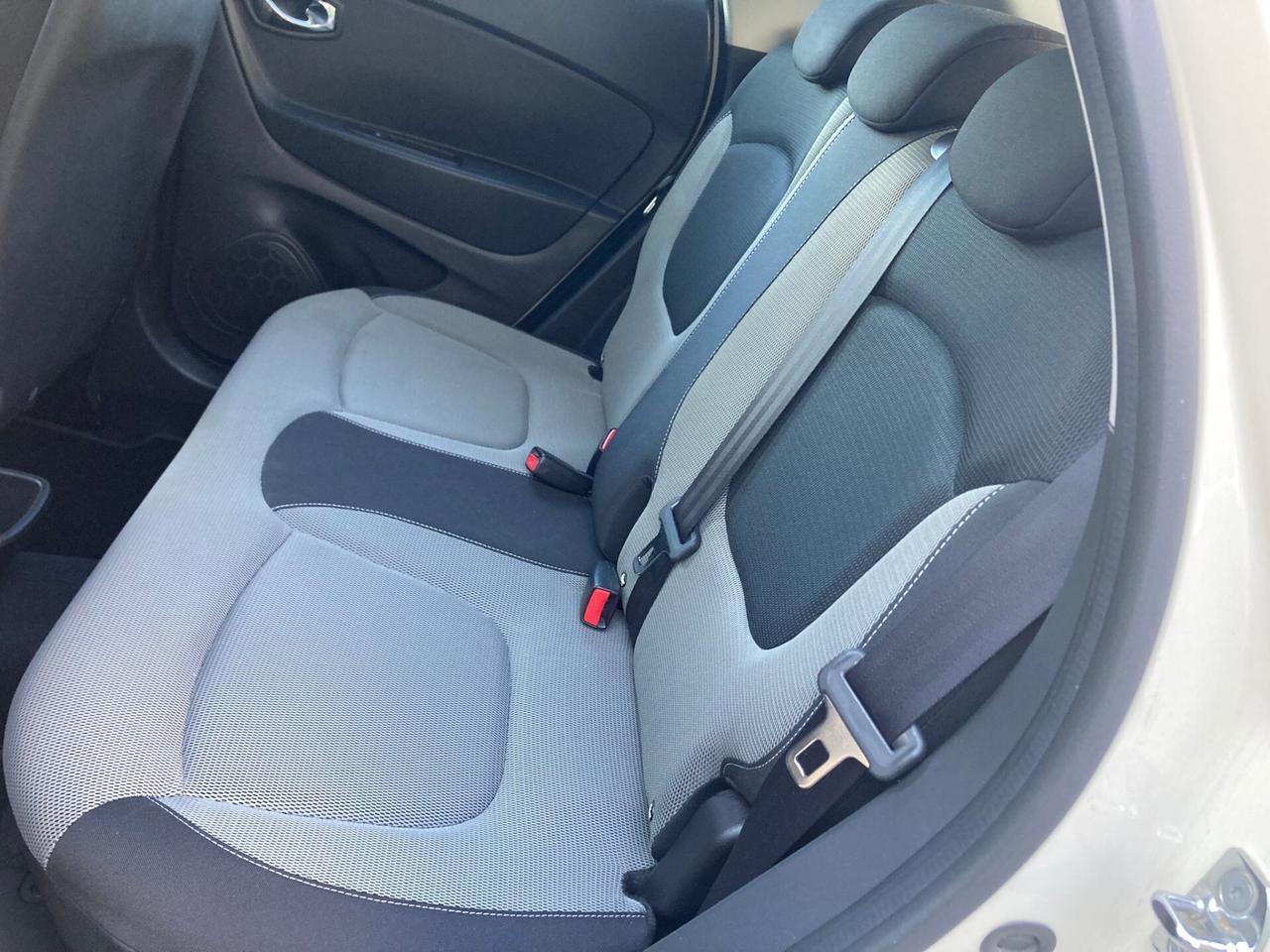 Renault Captur 1.5 dCi 8V 90 CV KM 84.000