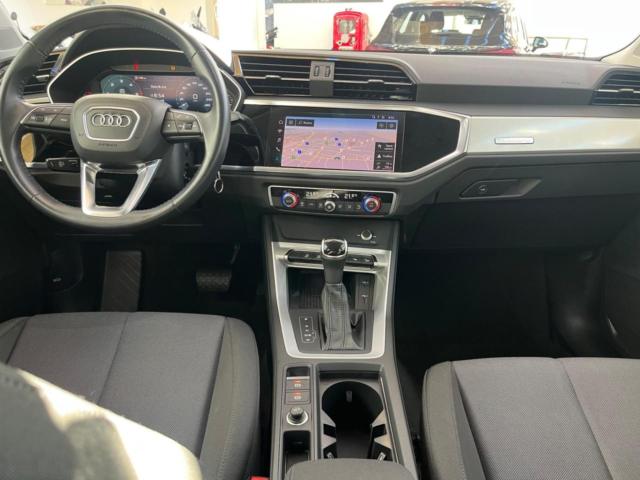 Audi Q3 40 TDI quattro S tronic Business Advanced