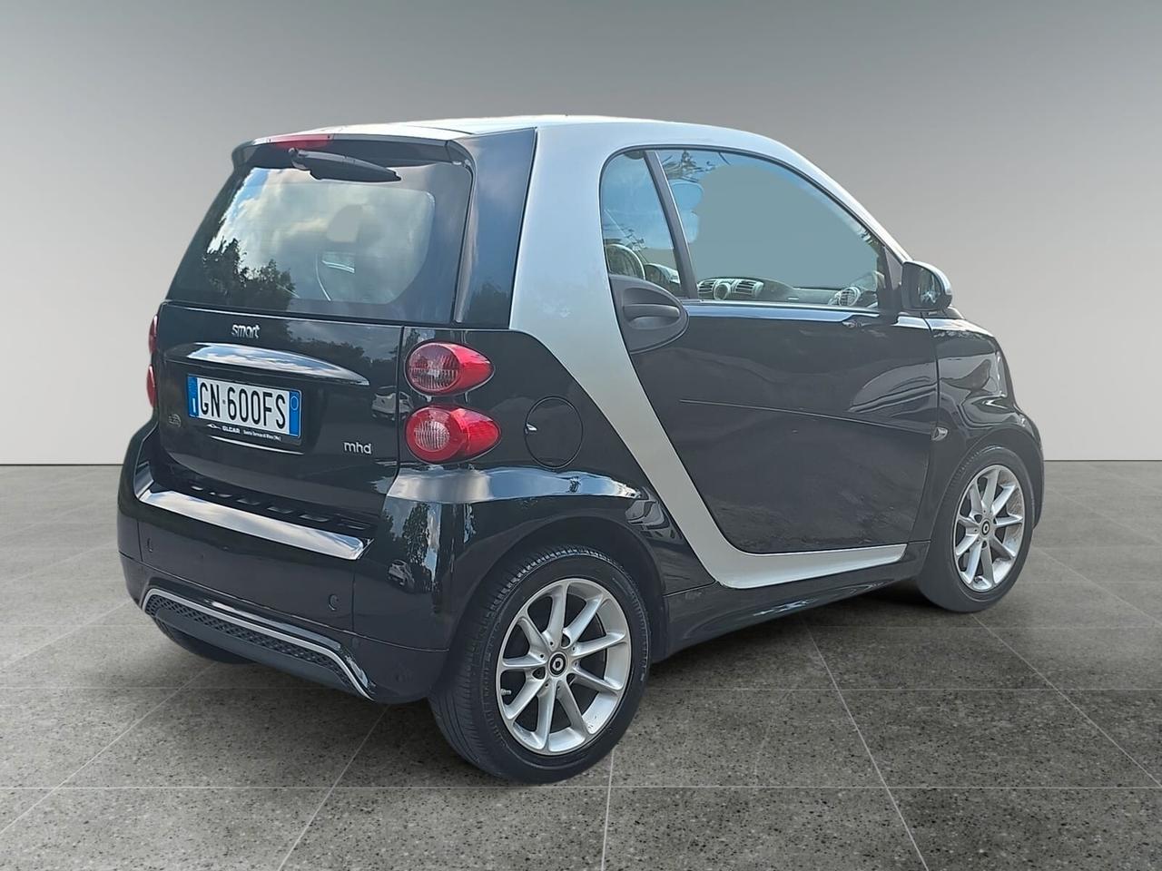 Smart ForTwo 1000 52 kW MHD coupé passion