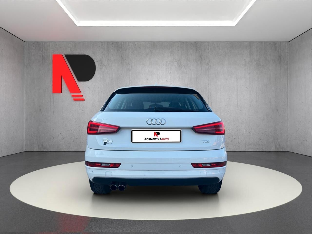 Audi Q3 2.0 TDI 120 CV Business