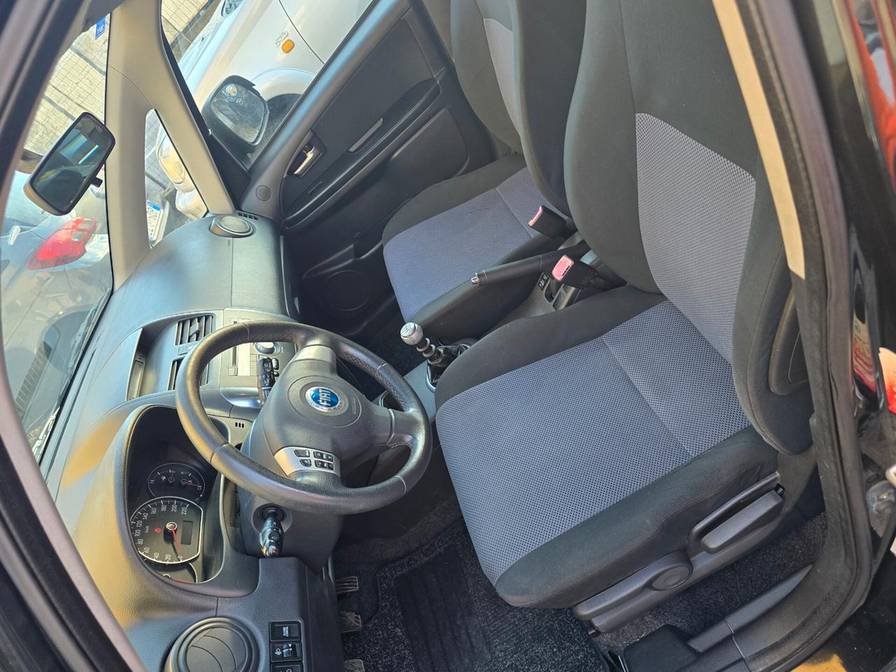 Fiat Sedici 1.9 MJT 4x4 Dynamic LEGGERE