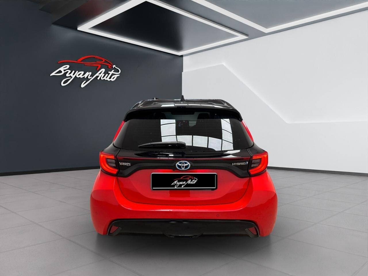 Toyota Yaris 1.5h Premiere *PROMO*