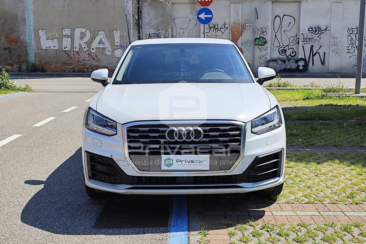 AUDI Q2 35 TDI S line Edition