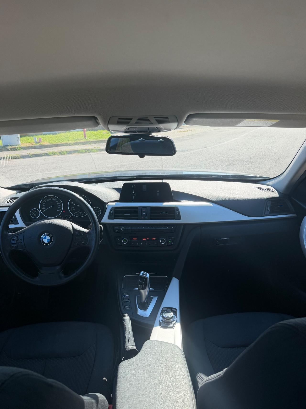 Bmw 118 118d 5p. Business