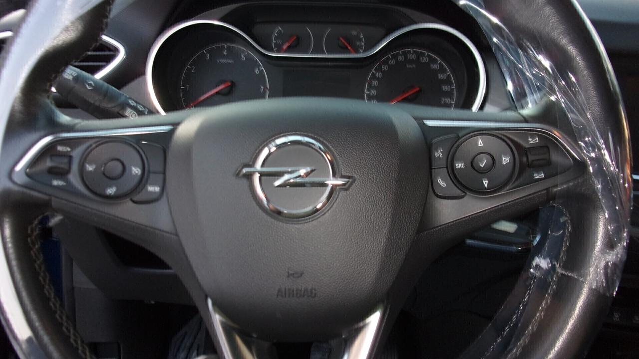 Opel Crossland 1.5 ECOTEC D 110 CV Start&Stop Design & Tech