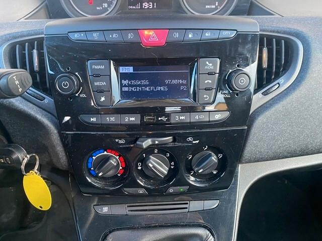 Lancia Ypsilon 0.9 TwinAir Metano