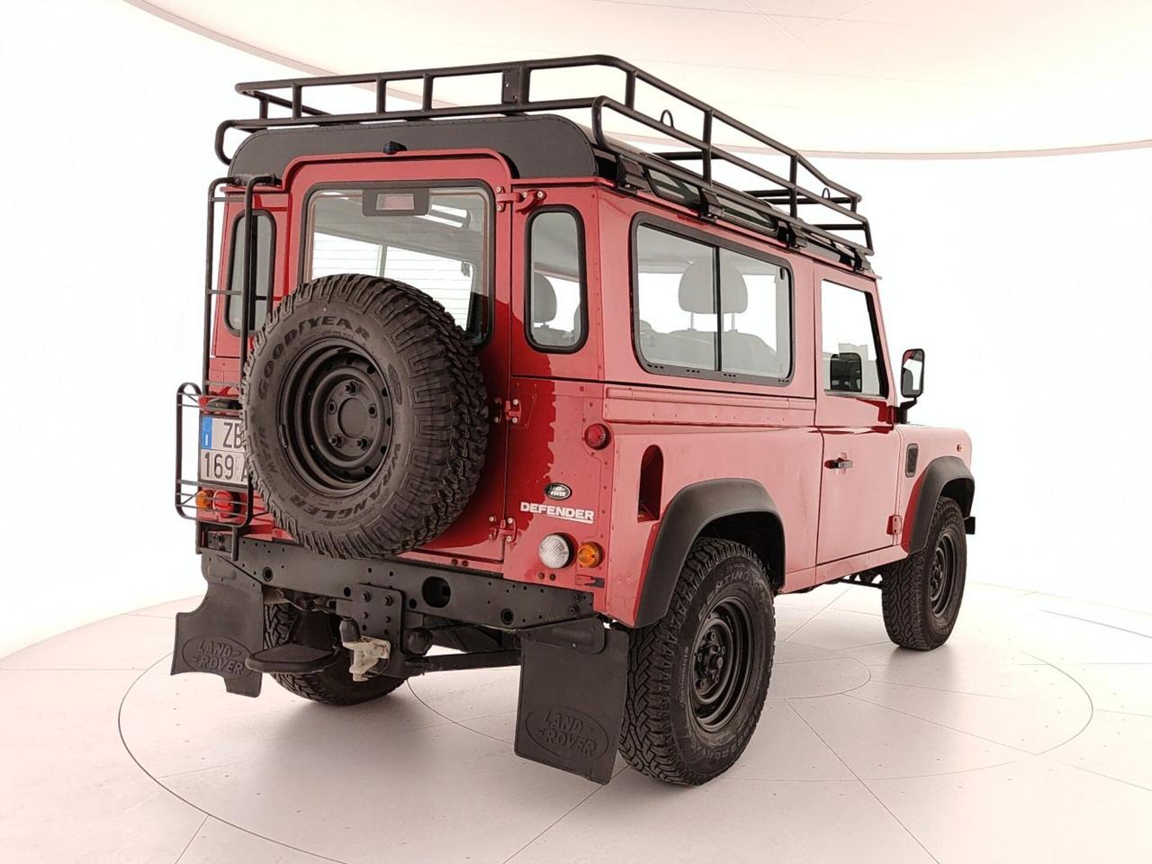 Land Rover Defender 90 2.2 TD4 Soft top N1