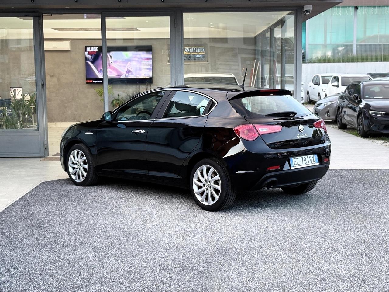 Alfa Romeo Giulietta 1.6 Diesel 105CV E6 - 2015