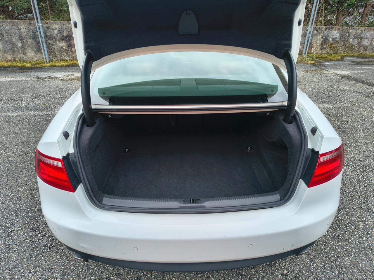 AUDI A5 COUPE' 2.7 V6 TDI AMBITION MULTITRONIC