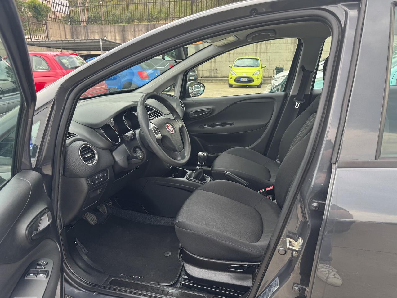 Fiat Punto 1.4 NATURAL POWER/CAR PLAY