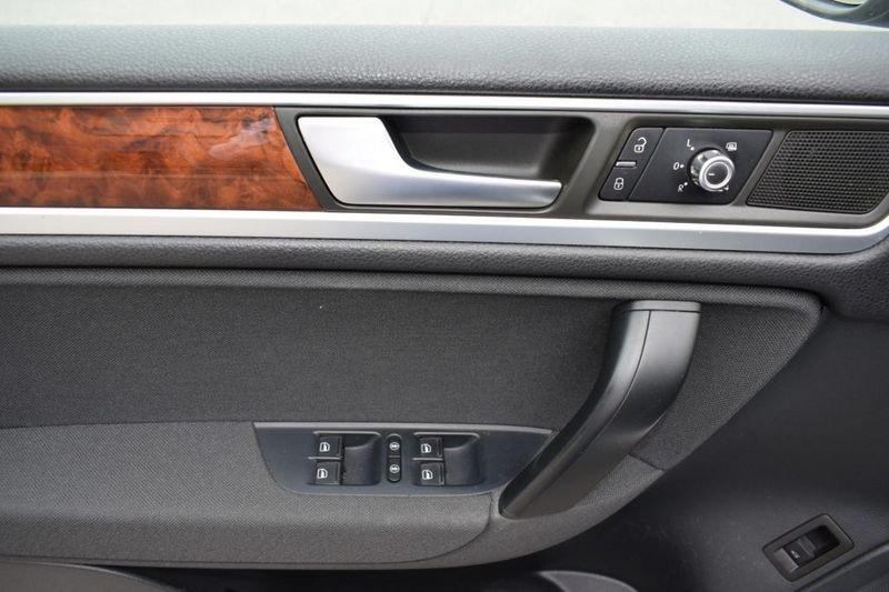 Volkswagen Touareg 3.0 TDI 245 CV tiptronic BlueMotion