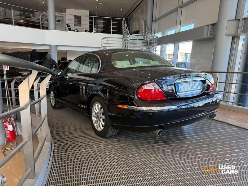 Jaguar S-Type Jaguar S-type 2.5 V6 24v Cat