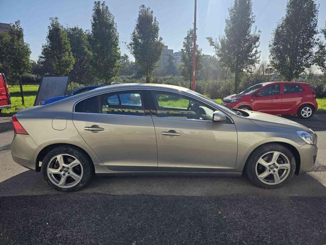 VOLVO S60 D3 Momentum