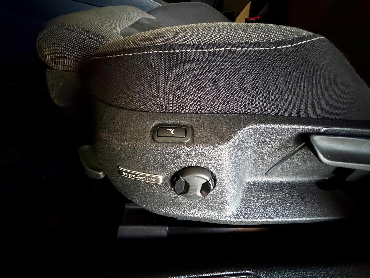 VOLKSWAGEN - Golf - 1.5 TSI EVO ACT R-Line