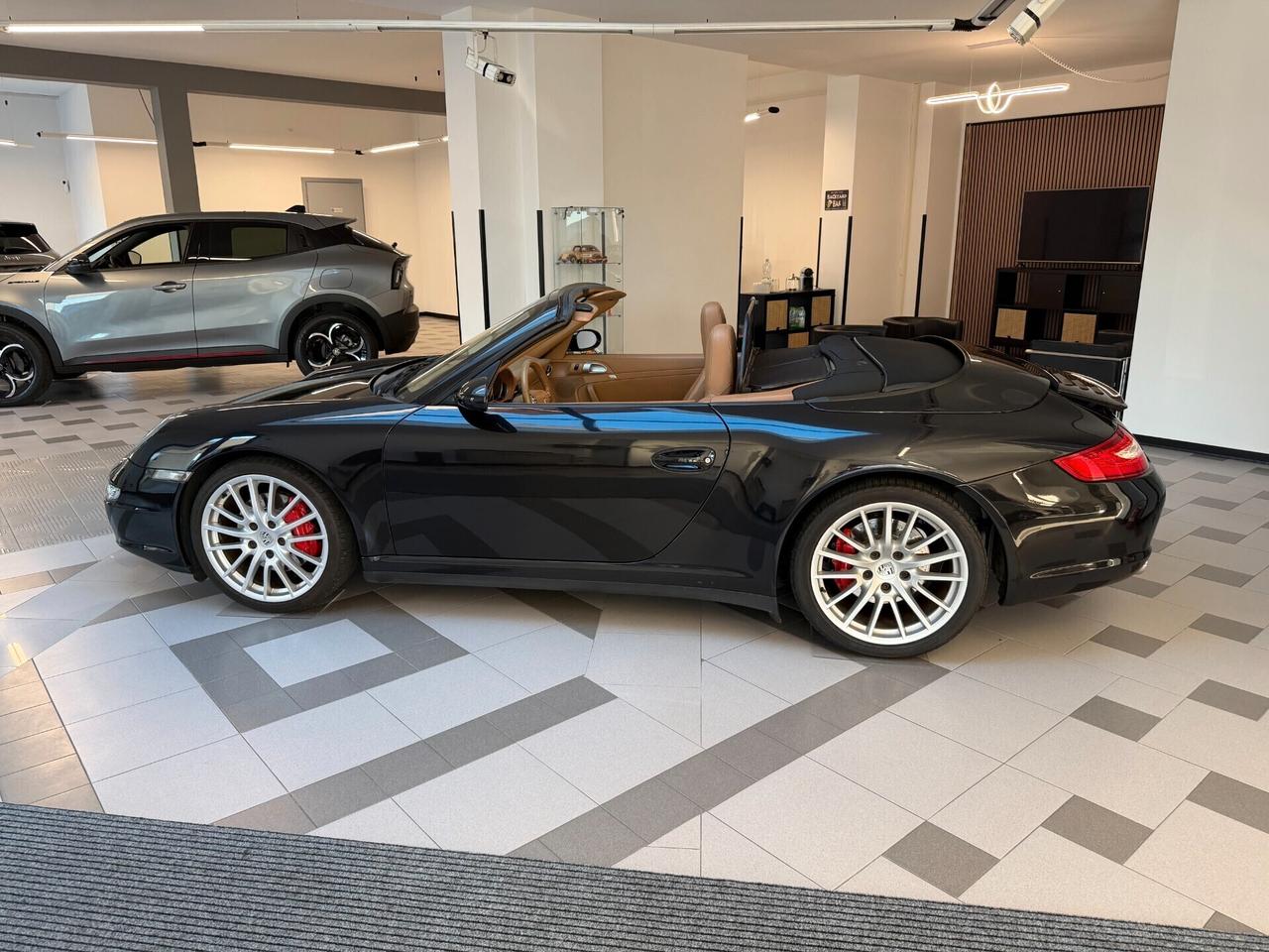 Porsche 911 Carrera 4S Cabriolet