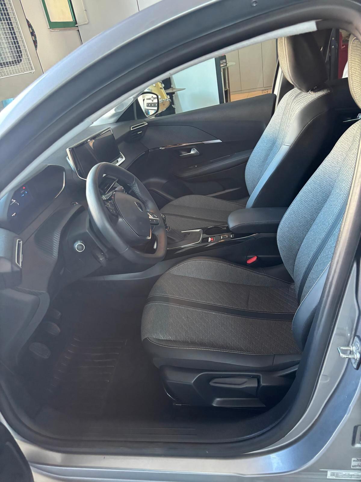 Peugeot 208 PureTech 100 Stop&Start 5 porte Allure