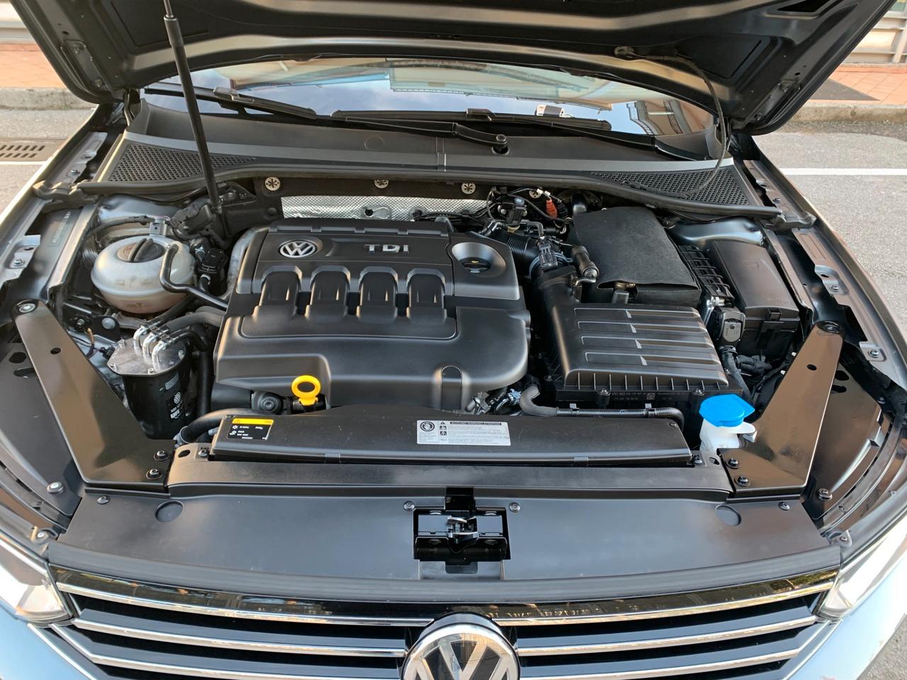 Volkswagen Passat 1.6 TDI DSG Comfortline BlueMotion Technology