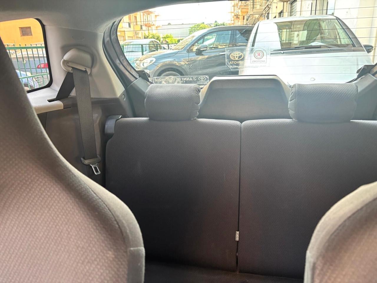 Toyota iQ 1.0 Multidrive Versione Lancio