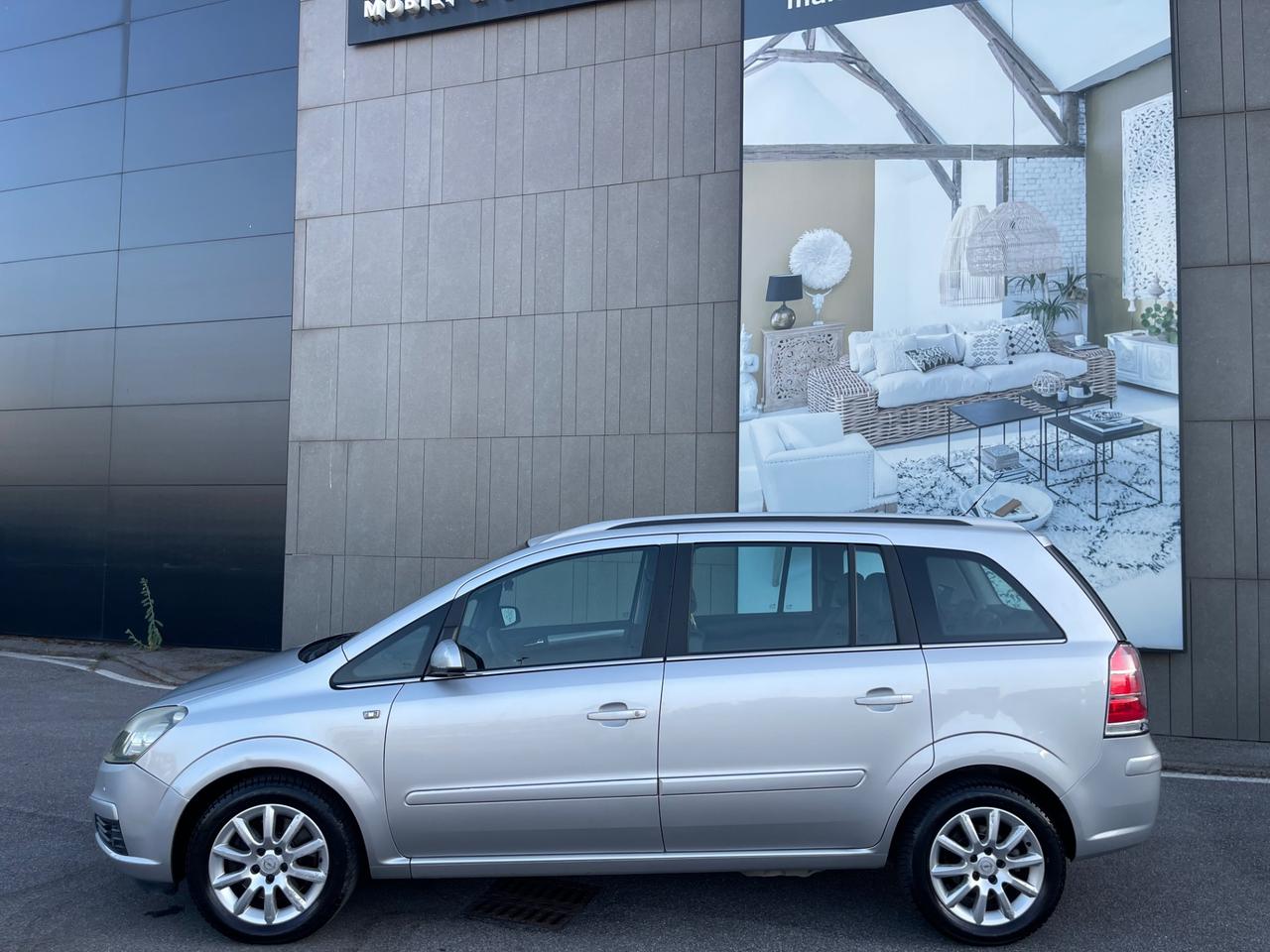 Opel Zafira 1.6 16V Twinport Cosmo