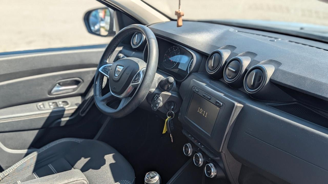 Dacia Duster 1.0 TCe 100 CV ECO-G 4x2 15th Anniversary