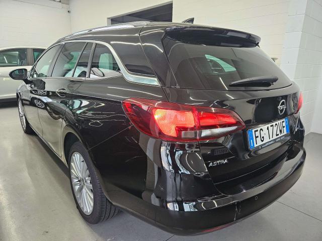 Opel Astra Tourer 1.6 cdti Innovation 136cv Automatico